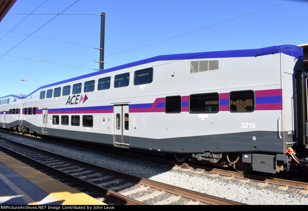 ACE Coach # 3219 at San Jose Diridon Station